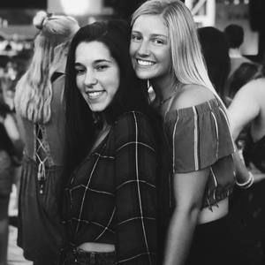 Meet your Posher, Kelli